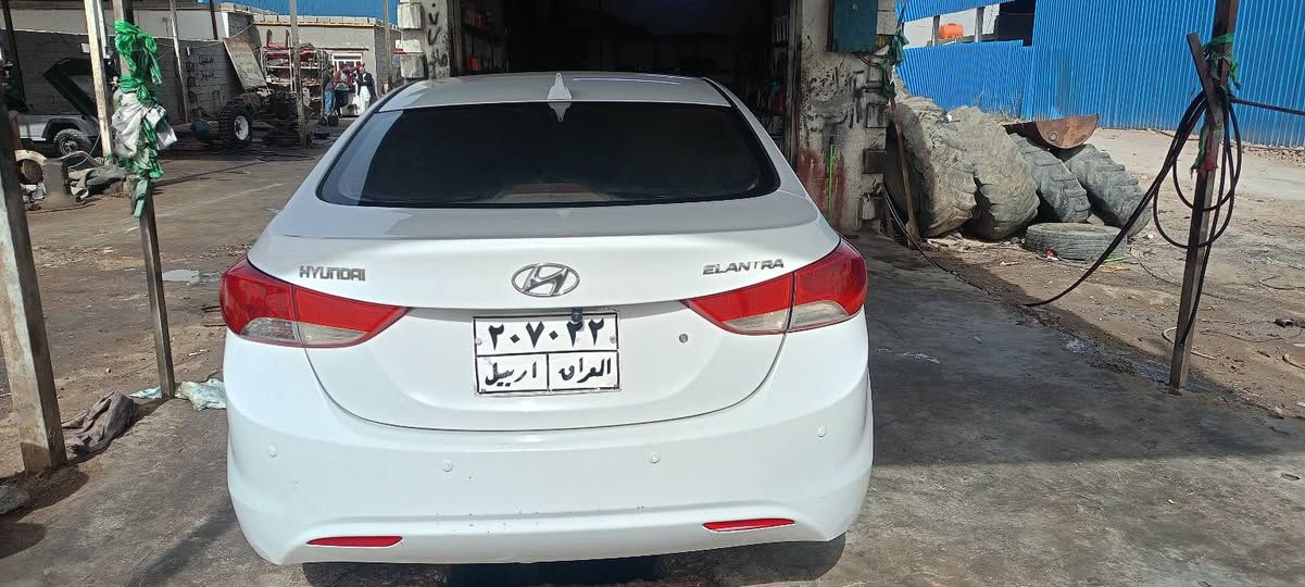 يا الله السلام عليكم للبيع سياره نوع هونداي النتره موديل 2011خليجي رقم اربيل سنويه نافذه تريد وكاله تحويل موجود السيارة تخم تاير امامي خلفي صدر جديد كهربائيات كله شغال وجاهز كير ومكينه مكفولات مكينه 1800مفتوحه السيارة كفاله من الصبغ بس الدوس بيهن صبغ والسياره بيه بارد ورصعات وبيه رصعات بل قماره قليل كلش مكان السياره واسط الزبيديه لاستفسار اتصال على الرقم التالي *********** السعر اتصل على الرقم
