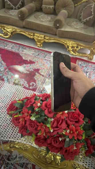 مشتاقين ادمن🩵
ايفون ١٥ برو ماكس ماستر ٢٥٦ بطاريه ٨٦ مستبدل فقط 
كاميرا اصليه وشاشه (لفيس ايدي متوقف )  كلشي شغال عدا لفيس ايدي مكاني بغداد الامين الثانيه سعره٦٨٠ الف قفل ***********
