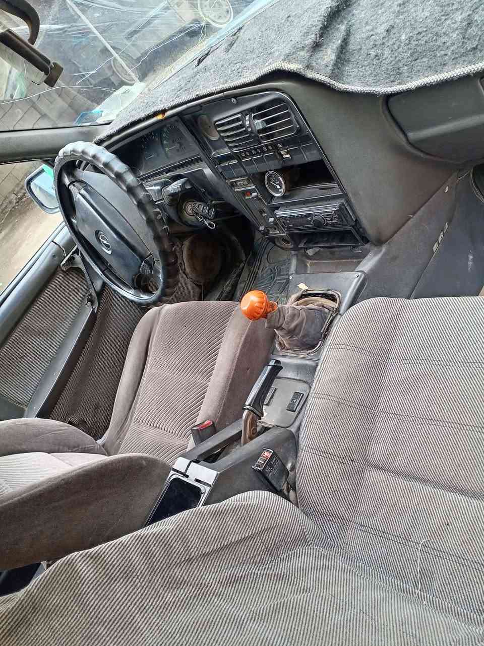 سلام عليكم شباب اوبل للبيع مكينه وكير خير من الله صدر مامي صدر خلفي خير من الله تخم تاير بور كله جديد سنويه جديده سعر 24 وبيها مجال الطيبين مكاني ديالى الخالص واني مكلف بل نشر هاذا رقم صاحبه أتصل ودلل ***********
