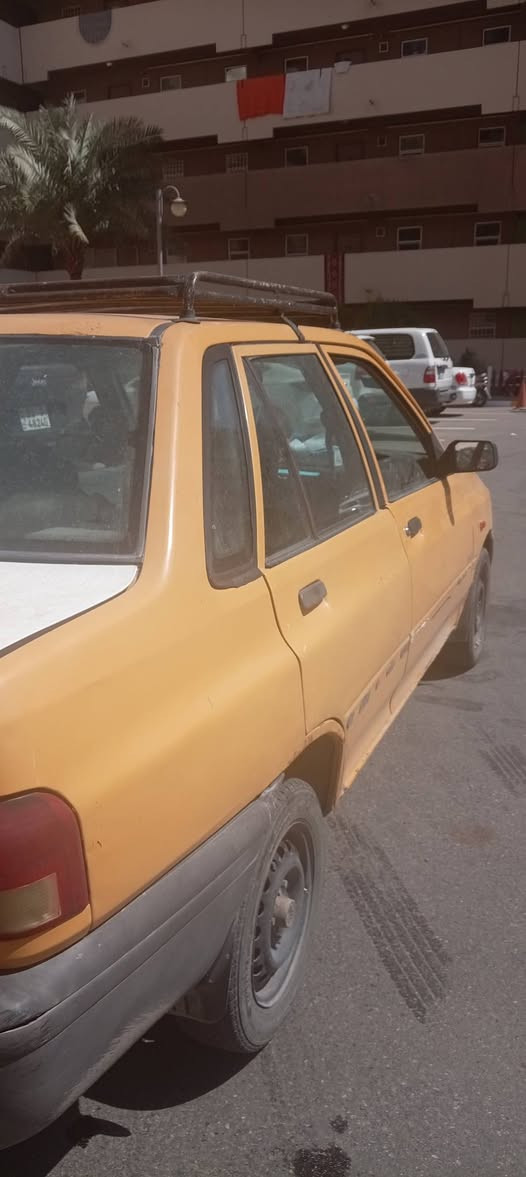 سلام عليكم سايبا للبيع السعر ٣٠ و بيها مجال سياره باسمي ثاني يوم تحويل مشروع وطني سياره سنويتها لل ٢٧ مصفره هيئه و غرامات كهربائيات كلها شغاله تبريد بيها جديدة ما مشتغل بس مرتين مكاني بغداد بسمايه للتواصل ***********
