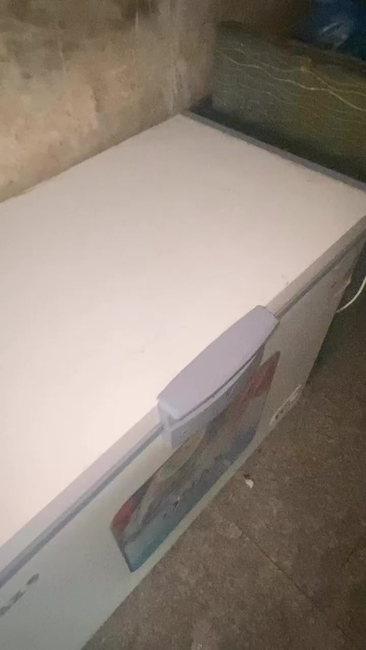 السلاام عليكم  جام خانه نضيفه. وشغل درجه اولى +طباخ مطاعم تسكام حديد ثقيل 3 عين + مجمده جديده كلش بس عوزه غاز تبرد بس ماتجمد  + سنك. كلهن للبيع شلعه وحده سعرهن 350 الف وبيهن مجال قليل الشراي يتصل
***********
