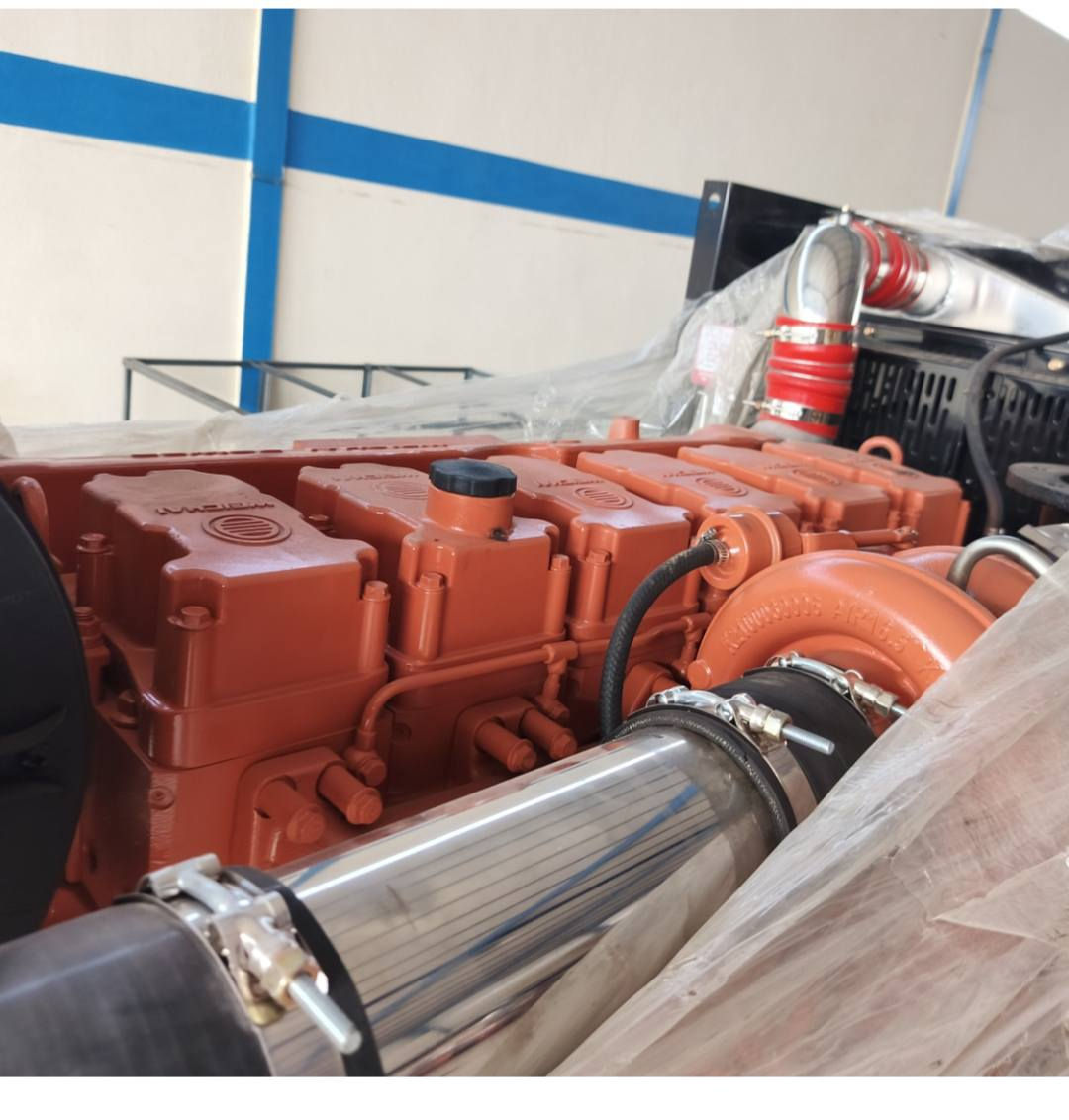 ⚡ مولد كهربائي اشتاير P13 – قدرة 450 KVA ⚡
من شركة أعالي العالم لتجارة المولدات والمعدات الكهربائية
🔹 القدرة: 450 KVA
🔹 الاستخدام: مخصص للمعامل وتوزيع المنازل
🔹 الموديل: Steyr P13
🔹 الحالة: غير مستعمل – صفر
🔹 المنشأ: الصين (طبخة أصلية)
🔹 رأس التوليد: نحاس 100%
🔹 نظام التبريد: راديتر ماء خمس سراوات
🔹 لوحة التحكم: بورد ذكي – أحدث إصدار
✅ أداء قوي وثبات عالي تحت الأحمال
✅ مناسب للتشغيل المستمر 24/7
✅ كفاءة عالية وعمر تشغيلي طويل
✅ الحل الأمثل للمشاريع والمعامل الكبيرة
📦 جاهز للتسليم الفوري
💰 السعر منافس.   15,000,000
📍 العنوان: بغداد جديده الشط مقابيل مطعم سامان 
📞 للاستفسار:***********
🔥 أعالي العالم… قوة نثق بها 🔥
