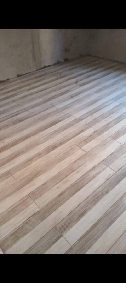 السلام عليكم اخواني الأعزاء
كادر مصري مختص في تطبيك السيراميك 
امانه الله شغل درجة أولى 
الي حاب يتواصل معي طلعت مراد
رقم الهاتف: ‭0774 790 8350‬
