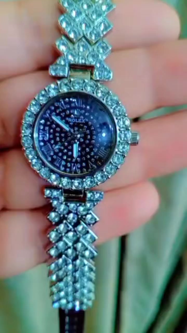 ساعه رولكس نسائي مينا اسود أرقام لاتينيه مطعمة كرستال بالكامل السعر 15 مع التوصيل


**إذا كنت صاحب هذا الإعلان وتريد حذفه لأي سبب، رجاءا أرسل رسالة إلى الدعم الفني**