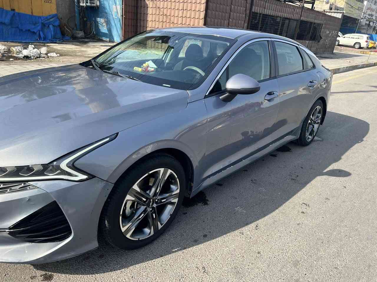 السلام عليكم بيع او مراوس حسب القناعه
كيا كي فايف موديل 2022 وارد امريكا محرك 1600 توربو رقم قادسية معوقين اسويلك وكاله عامه من المعوق نفسه باقيلها سنتين وصير حره سيارة بصمة تشغيل عن بعد رادات مانع تزحلق ويل كب مكينه وكير جددد.     صور الحادث مرفقه بلمنشور 
السعر 130 $.  وبيها مجال قليل مكاني بغداد حي اور قريب حسينية المصطفى 
 للتواصل ***********
