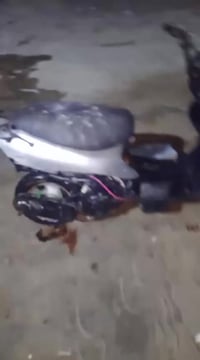 تسعة زروف كوم • حديد • مجال بسيط