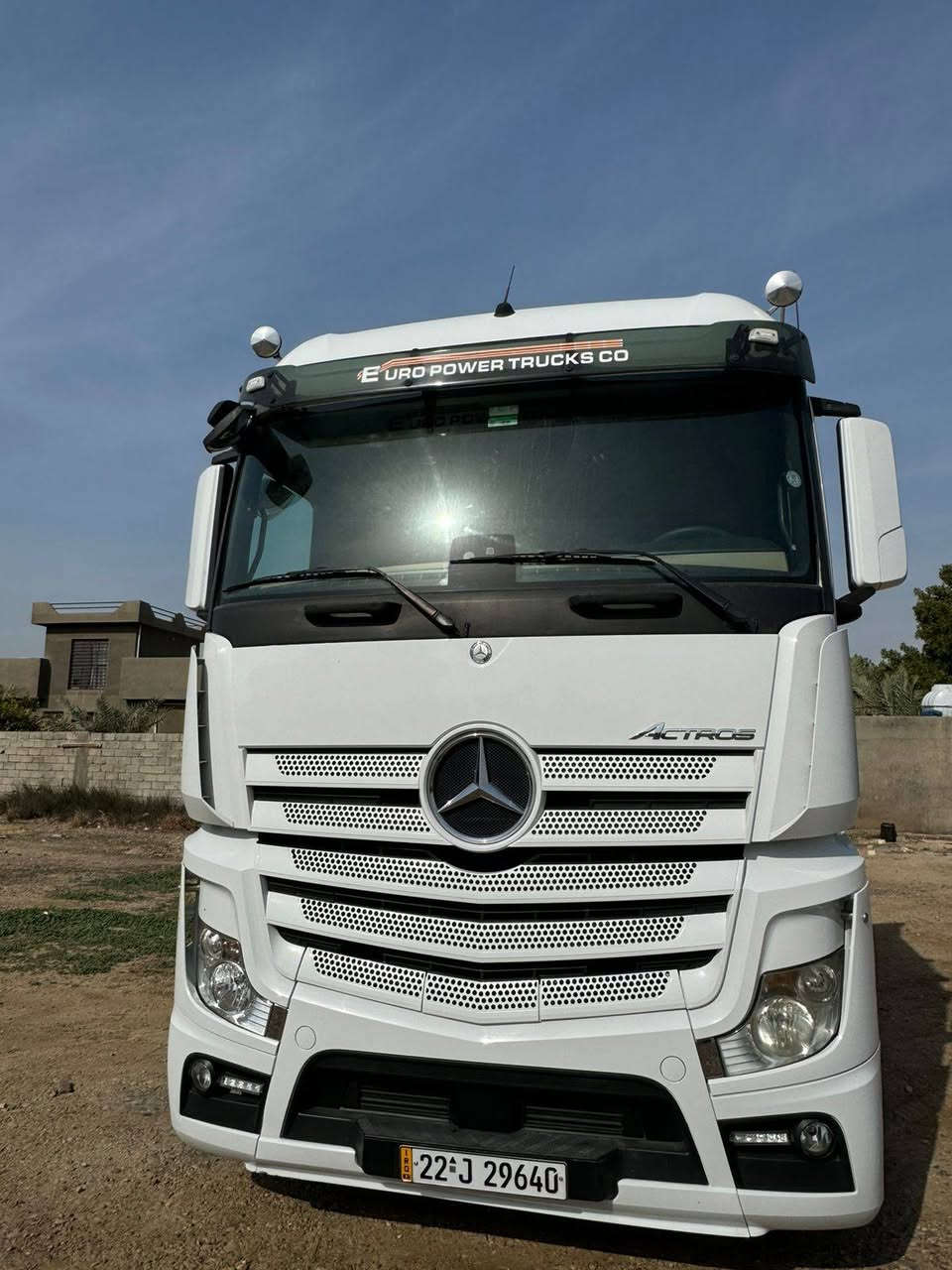 السلام عليكم صهريج البيع  موديل 2017/فول /***********
***********
