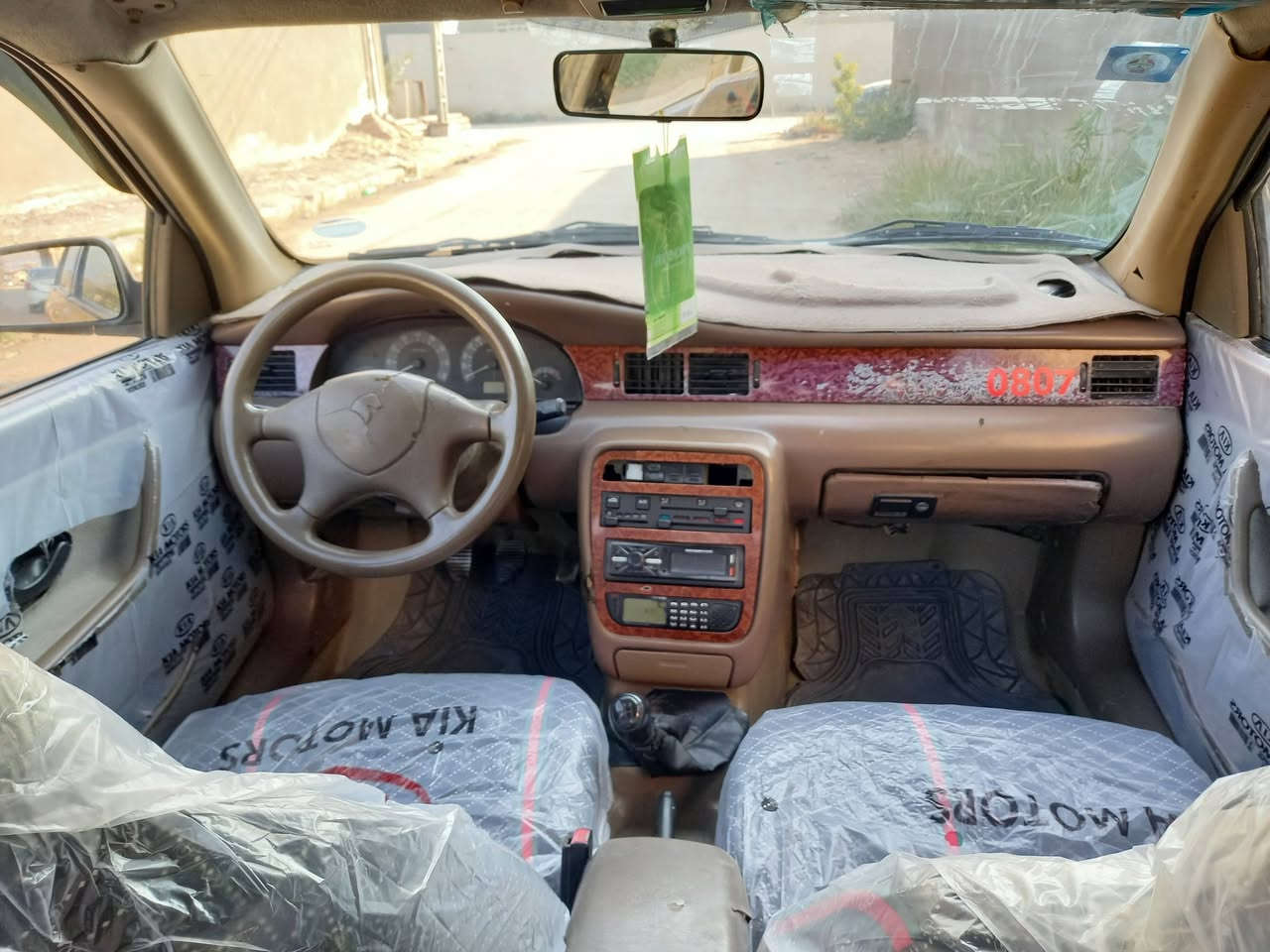 سلام عليكم سمند ٢٠١١بغداد انكليزي كير مكينه حداديه خير من الله تخم تاير مكفوله من الصبغ والضربه القويه السعر ٣٠ وبيها مجال مكاني لاسكندريه حي الغدير رقم الهاتف ***********
