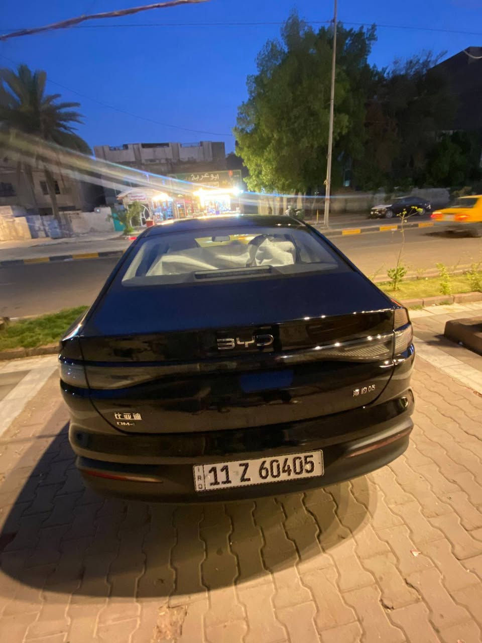 سيل 5  ماشية 3500 تقريبا محرك والكلي 8000  شاحنة 16 امبير
صارلها اقل الشهرين مرقمه باسمي 
بيها طخات بسيطه مصورها للشراي ادزها غير هيج لاتعبني رايدها ب20 ونص بيها مجال بسيط الاسود ممتوفر بلمعارض واغله من الابيض والاسعار تصعد متنزل  السيارة كامله ارضيات وتغليف كشنات ابيض  ودهن قبل تلث ايام مبدلة 
متواجد وتساب ***********
