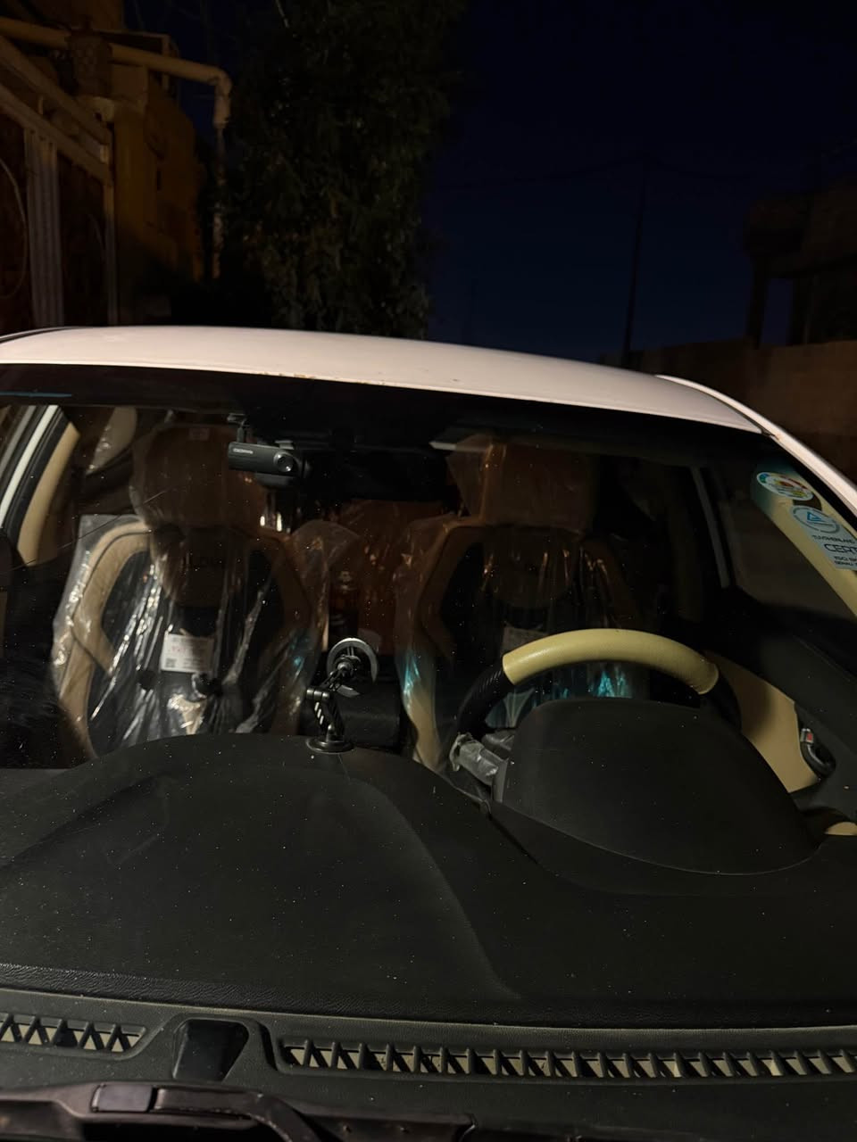 النترا ابيضّ خليجي موديل 13 
سيارة باسمي تحويل مباشر 
سنوية جديدة 
محرك 1600 دوش 
رقم جديد إنكليزي ومميز 
تخم تاير 
السعر 110 بيها مجال انشاءالله

العنوان البصرة التنومة 

للتواصل ***********
بيها طخات خفيفة Singapore
