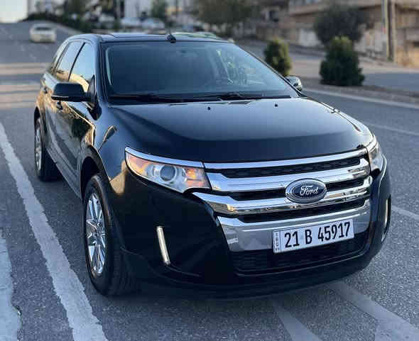Ford Edge 2013 SEL AWD
فوول مواسەفات ( پانۆراما، کوشن جلد، کوشن هیتەر، ٢ کوشن کارەبا، شاشە گەورە، ٣ شاشە، دەبڵ ئەکسل، ڕادار)
تەنها ٣٦،٠٠٠ هەزار ڕۆیشتووە 
بێ بۆیاخ، بێ سارد هەموو گیانی بە شەرت
نرخ: ١٦٠
0770 294 9797

