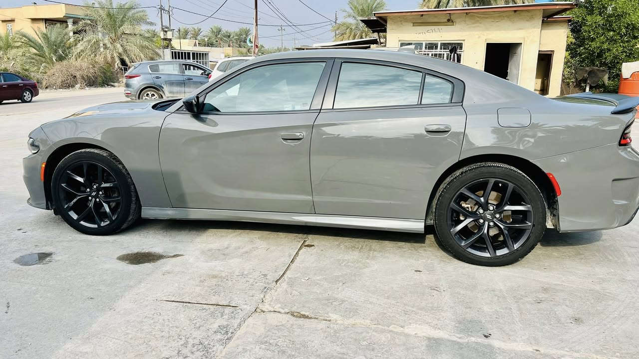 جارجر 2023 GT اصل مرقم اربيل تريد مداور او وكالة
الحادث كما موضح بالصور 
تبديل جاملغ وصبغ الباب تصليح بالشاصي من جهة الحدادية فقط 
راديترات والتبريد على وضع الشركة 
صبغ نص الدعامية الامامية 
والدعامية الخلفية نصبغت على كد الضرر 
الايرباكات طاكة 
ومبدل دشبول 
السعر 245 نهائي 
للاستفسار اكثر الاتصال 
***********
***********
مكان السيارة الحلة
