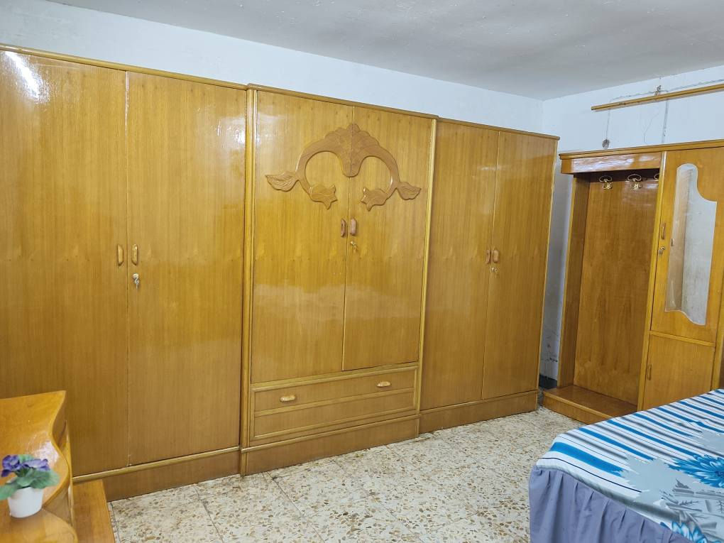 غرفة نوم للبيع تسكام صاج داخل وخارج ضهر جرجوبة مابيها اي ضرر مكاني حلة شارع 80 قرب مدينة ألعاب  ارض بابل *********** حلة, بابل
