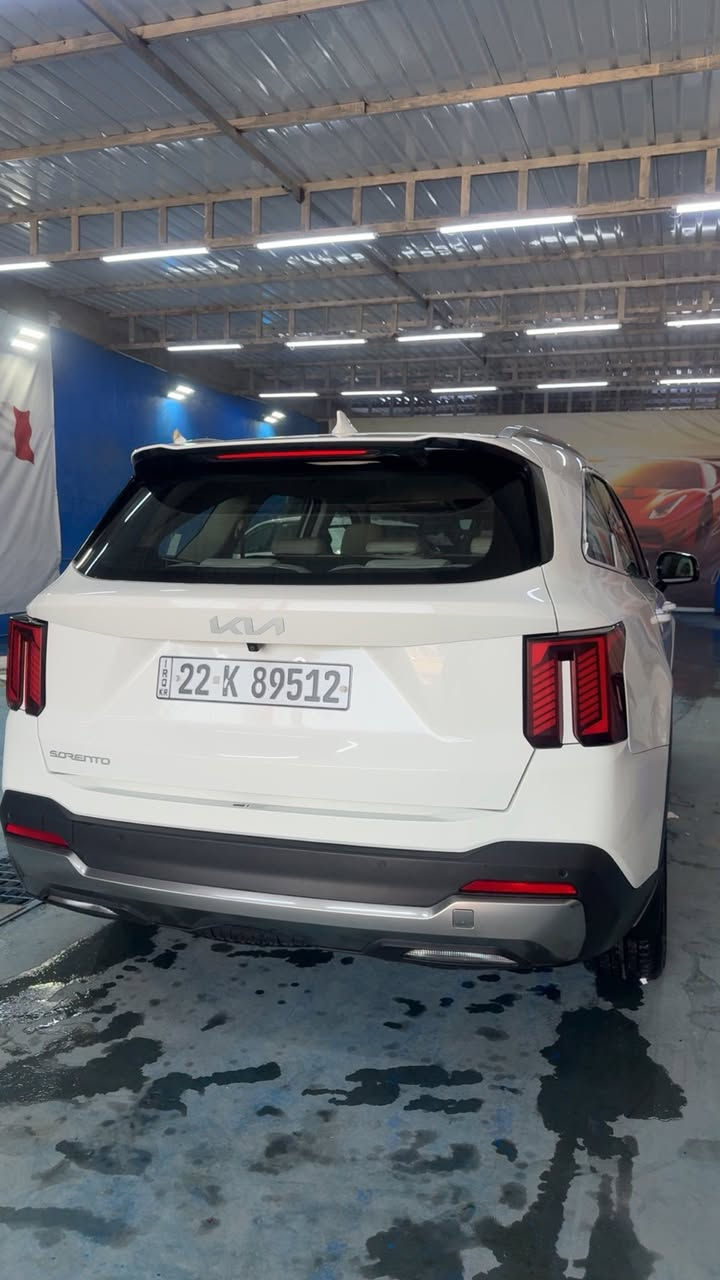 السلام عليكم سورنتو 24  مواصفات معروفه فول عده الفتحه  بيه بارد اباب السدر وشويه بالجاملغ  ماشيه 70 
6 سلندر 
***********
النجف الاشرف 
السعر 310 وبيه مجال
