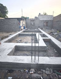 موجودة 100متر بسعر 78مليون بحي المهندسين بين حي العامل وحي العسكري (بض...