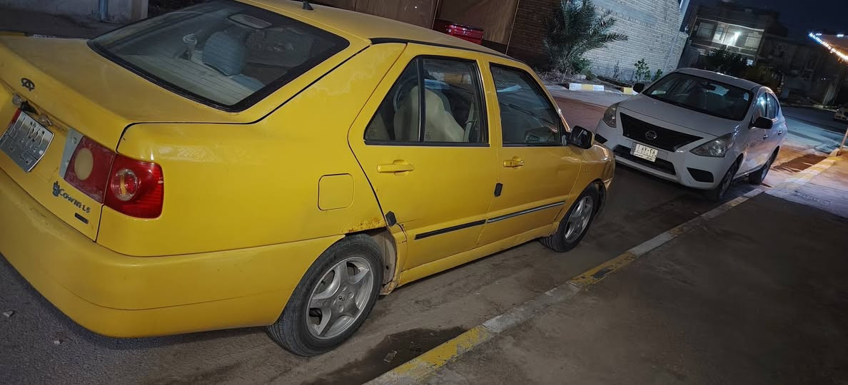 سلام عليكم شيري 2011 مكفولة ضربة وصبغ ماعدا مدكر امامي مبدل مكينة كير لاتبخير ولاتنقيص جاهزة حدادية طخم تاير كهربائيات جاهزة  لايتات جدد سنوية لل28 هيئة مصفرة وغرمات مصفرة مكاني ناصرية مركز سعر 25 بية مجال للشراي ***********
