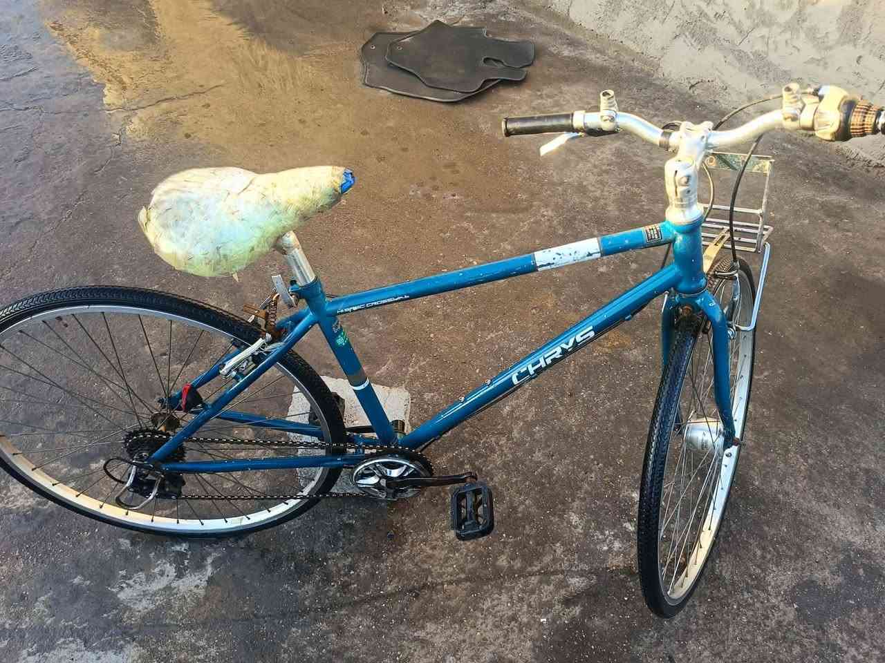 السلام عليكم  بايسكل C700 للبيع حجم ٢٨ تيرات وجوبا جديده مكنيه ١|٧ بريكات شغاله ديما بلويل شغاله مكني بغداد هورجب مرسله مسنجر


**إذا كنت صاحب هذا الإعلان وتريد حذفه لأي سبب، رجاءا أرسل رسالة إلى الدعم الفني**