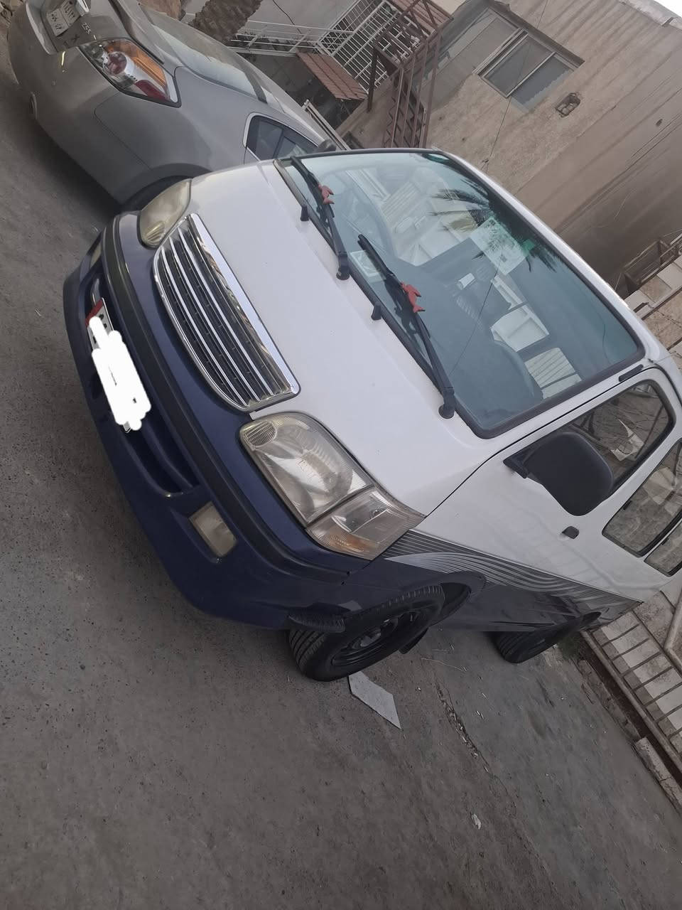 للبيع جنبي شرطية للبيع
موديل ٢٠١٤
السيارة كفاله عامه 
رقم وسنويه جديدة 
ماشيه ٢٤٠ 
صدر امامي جديد اصلي وكاله
صدر خلفي جديد اصلي وكاله
باتري جديد 
نوزلات وبلكات وفيت بمب كله جديد اصلي وكاله 
تخم تاير جديد 
تغليف الجاملغات اربعتهن
مناقصها برغي 
للاستفسار ***********
مكانها شارع فلسطين
السيارة ممشتغله خط ابد مال بيت

