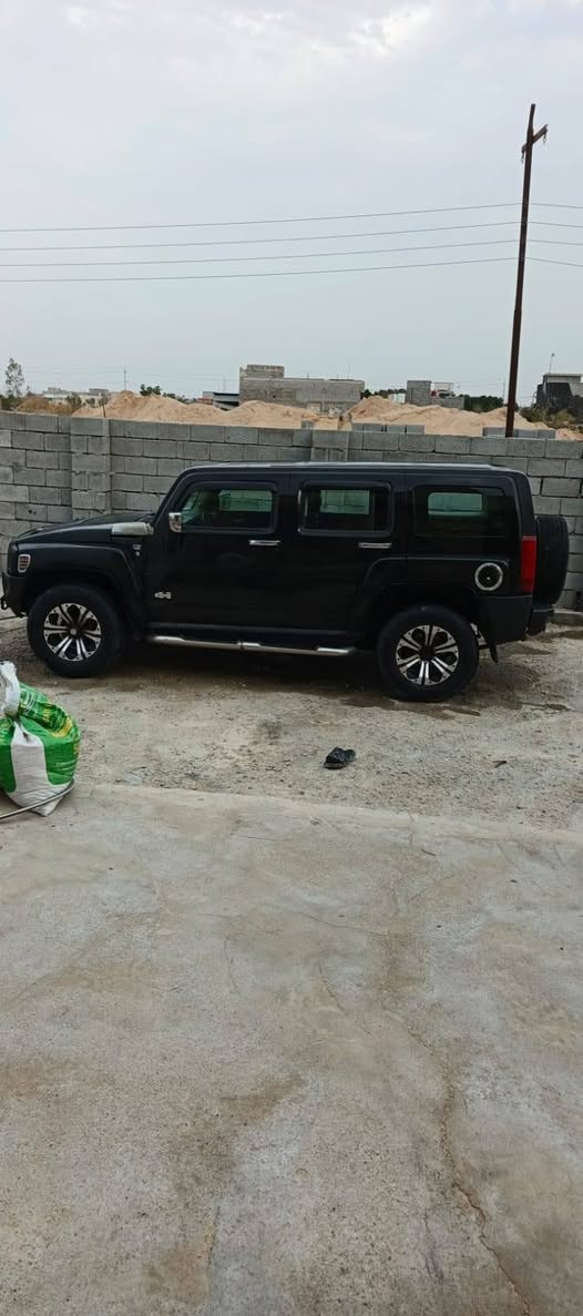 سلام عليكم همر جي ثري مديل 2007 بيع ومروس حسب القناعه هاذ رقمي *********** سعر90بيه مجال لطيبين
