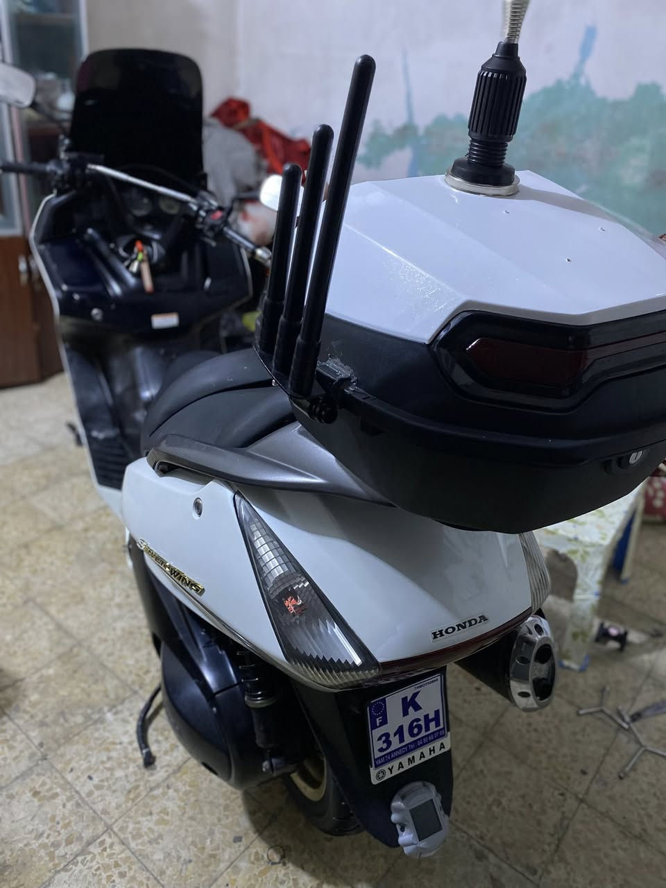 السلام عليكم سلفر مكفوله من الطول الطول زلغه مابيه كلش نضيفه لايت زنون 150مكان بغداد مدينه الصدر سعره 24رقمي ٧٧١٦٧٣٥٢٢١


**إذا كنت صاحب هذا الإعلان وتريد حذفه لأي سبب، رجاءا أرسل رسالة إلى الدعم الفني**