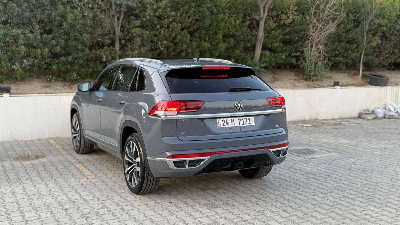 Volkswagen atlas sel r line premium 2021
للبيع أو مراوس 
أطلس كروز سبورت فول مواصفات 
ماشية 51000الف مايل    
موديل:2021
لون سمنتي 
داخل أحمر 
كاميرا ٣٦٠درجة 
كشن حار 🔥 بارد❄️
كشن خزن 
٤باب بصمة 
تشغيل عن بعد 
لايت متحرك مع وضعية القيادة 
باب خلفي بردة 
سماعة 🎧 ماركة فيندر مع مكبر 📢 صوت 
مساعد باركين 
أوتو بارك 
محرك 6سلندر 
شاشة إلكترونية 
نظام أندرويد أوتو ابل كاربلي 
دفع رباعي-فورميشن 
سقف بانوراما 
صندوق شفت 
السيارة كلين تايتل مكفول كفالة عامة شرط تقرير الكارفاكس 

رقم التلفون ***********
-*********** 

 🌁price:375
