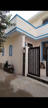دار للايجار مساحة ١٠٠ متر بنزال خزعل الايجار ٣٥٠ الف بناء حديث ٠٧٨٣٢٠٣...