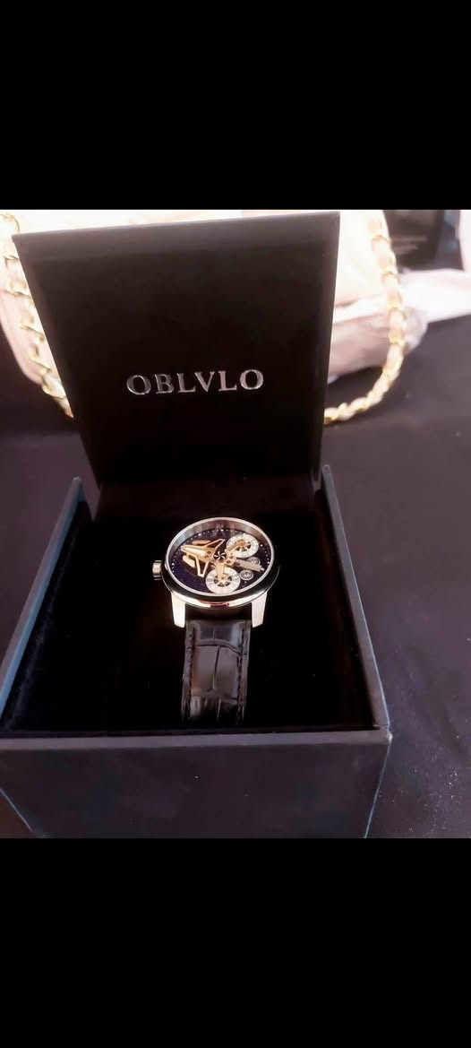 السلام عليكم شي مميز ساعة ماركة OBLVLO اتوماتيك تعقيدات كلة شغالة رقام لامينوس ضوئية جديدة بالعلبة السعر خاص متوفر توصيل اخوان الميشتري لايتعبي ويعامل رحم الله والديكم


**إذا كنت صاحب هذا الإعلان وتريد حذفه لأي سبب، رجاءا أرسل رسالة إلى الدعم الفني**