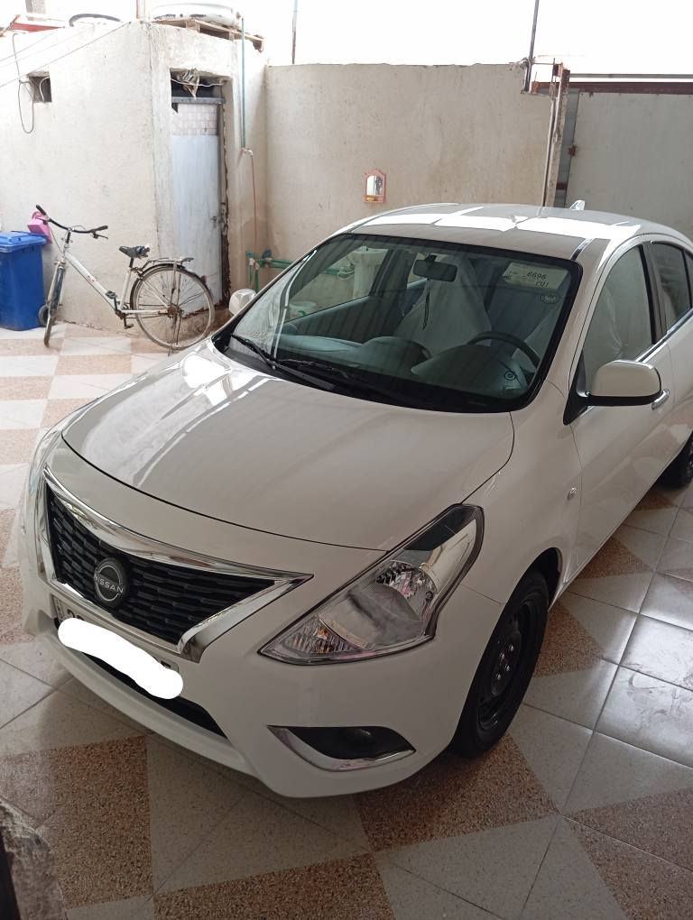 السلام عليكم تم وصول نيسان صني موديل 24 سنويه لل31 ماشيه 47 سياره جديده وضع الشركه كفاله عامه بيه فقط شخط بل باب عبري  عله وضعه باقي كفاله مكينه كير تبريد حداده كله كفاله شاشه كامره شباك جديد سياره بلاد المكان البصرة السعر 121بيه مجال قليل للشراي ***********ملاحضه سياره كفاله من الصبق و الضربه البصرة, العراق
