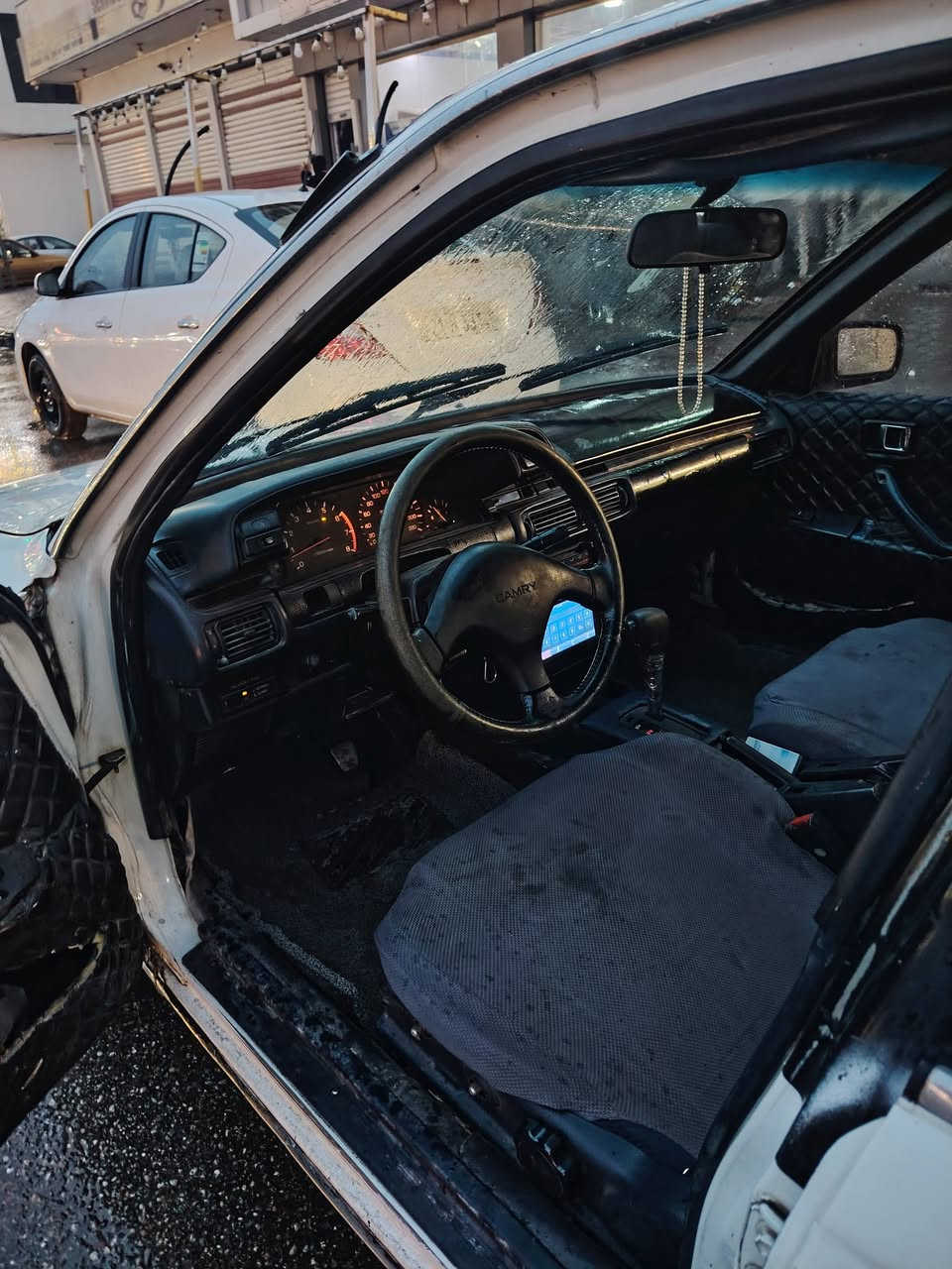 كامري موديل 91 شرط التحويل سياره جاهزه اي عيب سياره تدفئه وتبريد سعر ب 30 وبيها مجال *********** رقم اربيل الثانويه لل 24 دفتر بنزين كامله
