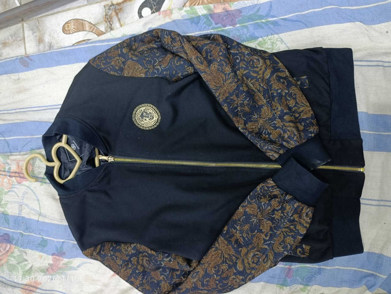 شليف قماصل عدد 100 قطعه بسعر 100 مع توصيل كافة المحافظات يوجود توصيل مجاني خاص مفتوح وتساب ***********
