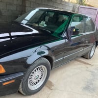 من رخصت الدمن بي ام موديل ١٩٩١ السيارة خير من الله ما بيه اي نقص ما عد...