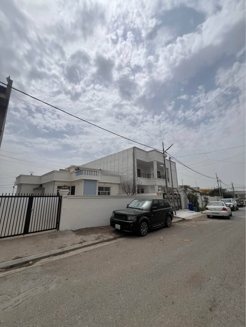 0750 298 7676
دارالبیع فی ئاشتی ١ مساحە ٢٥٠م
خانو بۆ فرۆشتن لە ئاشتی ١ ٢٥٠ م أربيل, العراق
