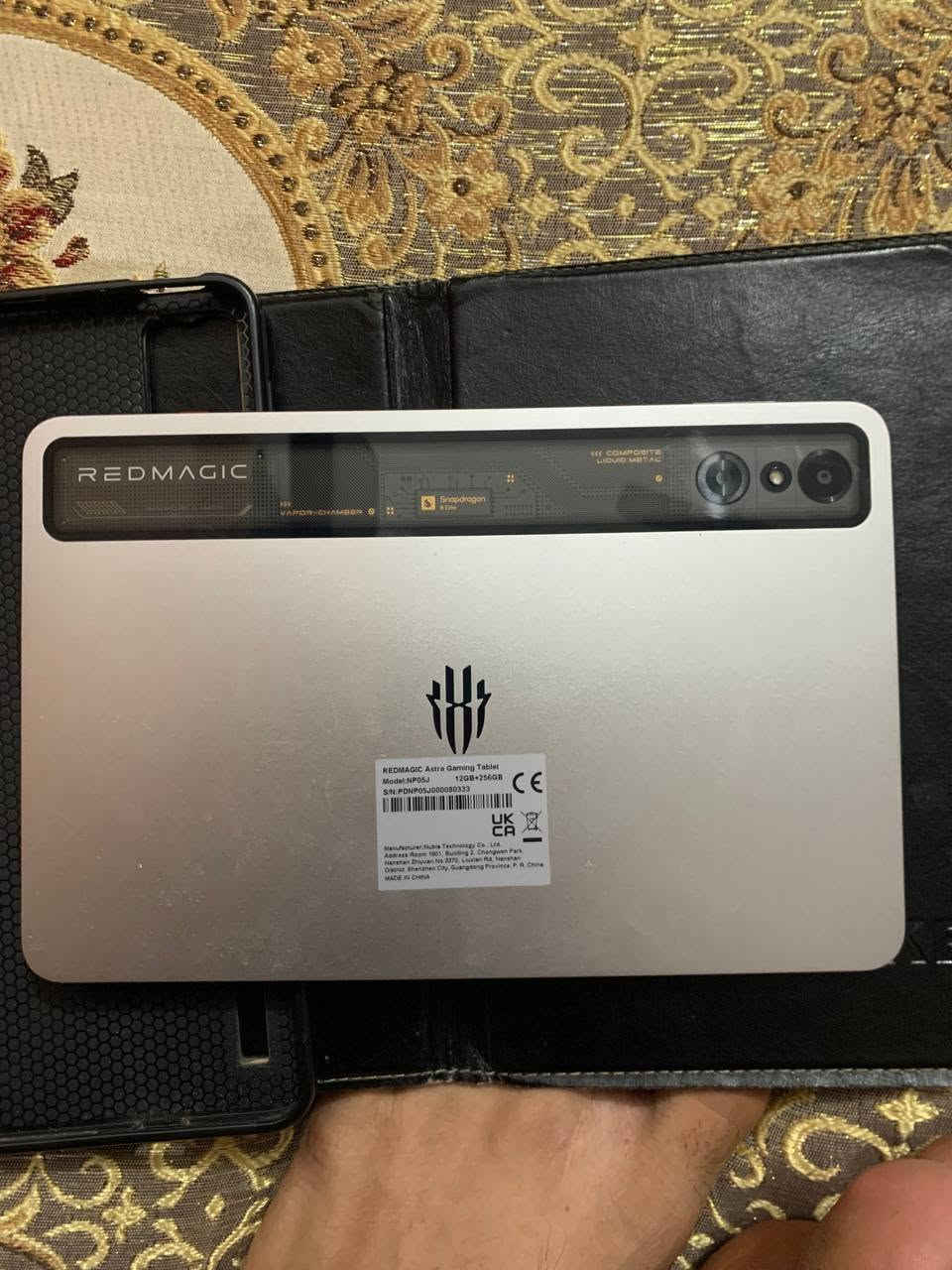 ايباد ريد ماجك استرا ذاكره 256
نضافه ٩٠٪ مستخدم بوبجي ودراسه 
بطاريه ٩٤ 
بي فطر خفيف ميبين 
كامل ملحقاته ولكارتونه شاحن هديه ويا تجي 
سعره 700الف مكاني الانبار
تواصل واتساب او اتصال *********** 
او تواصل ماسنجر. سبب البيع اريد اجيب بيسي
