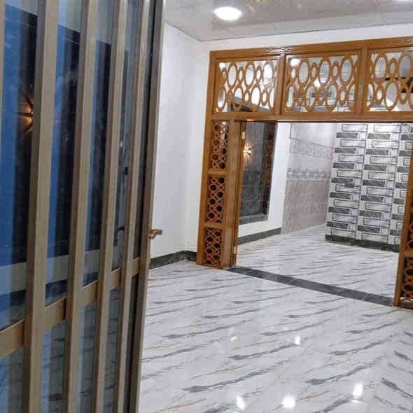 ((((مكتب اليرموك))))
للعقار *********** وتساب
✅ مشمول بقرار التطويب
بيت مساحه 100 متر 
بسعر /35/ مليون مع المجال
موقع /نجف 🏡شارع الحولي 

البناء 🏡 
غرفه /صاله/مطبخ / ستقبال/ صحيات/
بناء مرتب/ اساس + سقف كونكريت + طابوك

ألخدمات 🏡 #بعد_عن_سوق_100م
ماء/كهرباء/مدارس/سوق/تبليط/لحد الباب
والاستفسار أو تصال ***********
