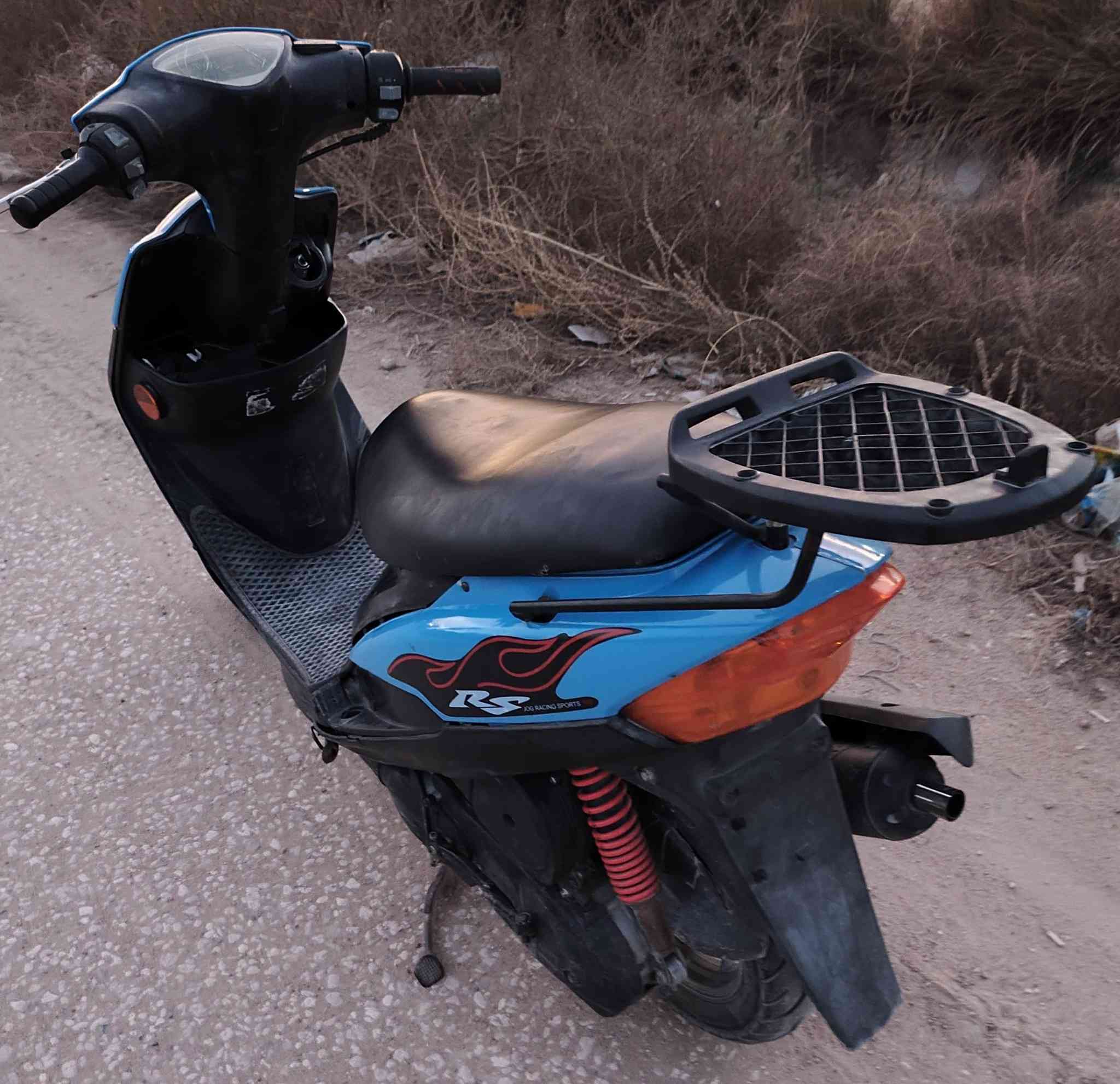 للبيع ماكس عدلة 2008
دراجه نظيفة كلش شلعة ومعدل قوي 
كهربائيات شغالة نكرة سلف هندر 
كفرات وسوادات كله مختم 
سعر 650 وبي مجال للشراي/ عنوان كربلاء حي العباس 
اي استفسار على رقم ***********
