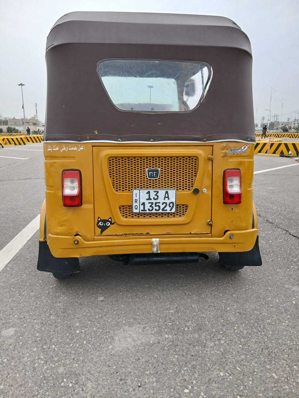 يالله تكتك 21..لونين سنويه
للبيع كشره الموس معمره 
الامحرك.مجفت السعر 6600 وبيه مجال قليل
العنوان العماره حي الشرطه
الاتصال خاص ما جاوب 
***********...***********
