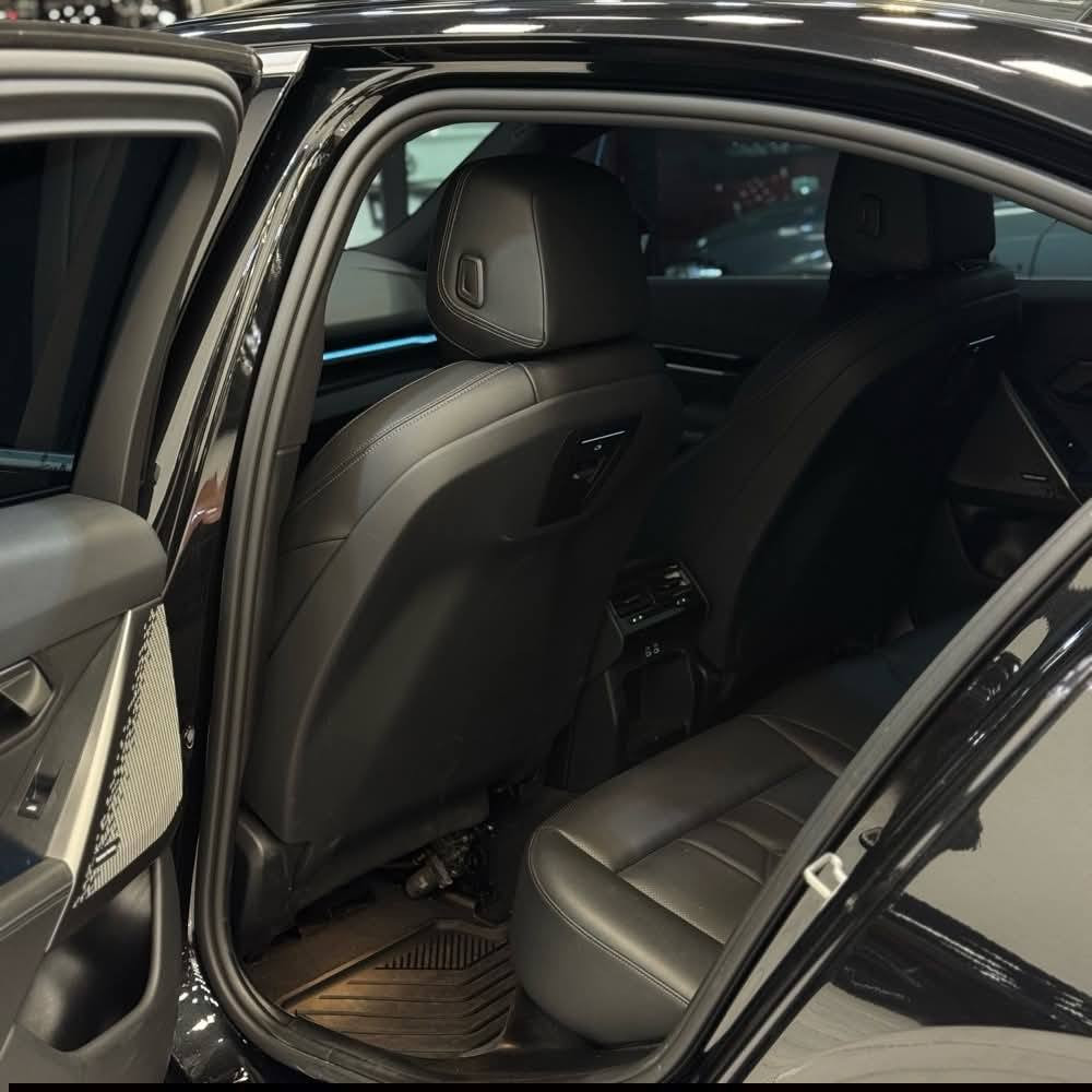BMW 530i LUXURY LINE 2024 
Engine: V4 20-Turbo 🔥 
رقم کاتي
ماشي 41 الف
کلین تایتل// بدون صبغ 💎
دەعاعي ب دعامي شرط 💯
وارد امریکي 🇺🇸 
سعر 418 ورقة قفل
📍مکان سیارة اربیل 
360 درجة کامیرە حەساس رادار, شغال, داتاشوو, سلایت, HARMAN KARDON 
~~~~~~~~~~
0751-2004-377
0772-818-6453
~~~~~~~~~~
BMW 530i LUXURY LINE 2024
Engine: V4 20-Turbo 🔥 
ژمارە کاتی 
41 هزار روشتووە 
کلین تایتل// بێ بویاغ 💎 
دەعامی بۆ دەعامی بە شەرت 💯
نرخ 418 ورقە قفل
📍شوێن هەولێر 
360 دەرجە کامیرە حەساس رادار, شەغال, داتاشوو, سلایت ... أربيل, العراق


**إذا كنت صاحب هذا الإعلان وتريد حذفه لأي سبب، رجاءا أرسل رسالة إلى الدعم الفني**