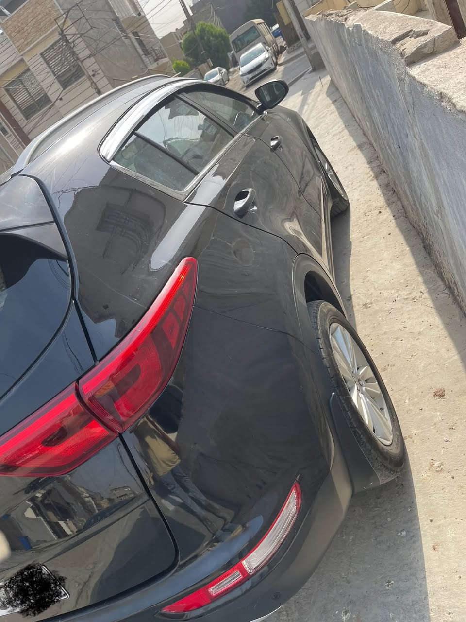 سلام عليكم 
كيا سيورتج ٢٠١٩ وارد كندي حادثها جاملغ خلفي فقط 
بنيد و القمارة طافي لونهن 
بجم كبس ايرباك مكفول 
محرك مكفول ٢٤٠٠ فور ويل gdi 
كير مكفول 
تبريد تدفئة 
تخم تاير 
جاهزة من كلشي 
قطعتين تبريد 
تدفئة كشنات 
حساس بلادي 
كامرة بلادي 
رقم اربيل بأسمي سنوية جديدة 
السعر ١٣٥$ 
مكاني بغداد / الدورة 
***********
