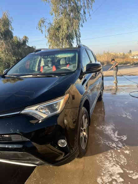 السلام عليكم
للبيع 
1-سيارة راف فور موديل ٢٠١٨
2- مواصفات السيارة XIE
3-رقم بغداد
4-فور ويل
5-فتحة 
6- ماشية 89 الف كيلو حقيقي
الله شاهد السيارة نظيفة كلش كلها على بلاد 
ضررها موضح بالصورة جامرلوغ اليمنى ومبدل نفس اللون دينار واحد ماتصرف عليها 
السعر 180 ورقة 
للاستفسار اكثر هذا رقمي ***********
ومن الله التوفيق@إشارة
