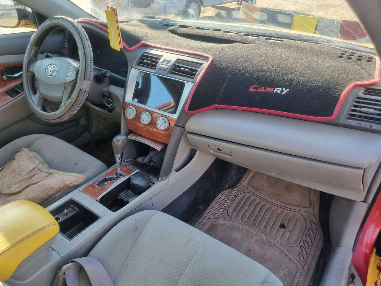 كامري موديل ٢٠٠٩ رقم صلاح الدين بسمي تحويل مباشر مكاني بابل الإسكندرية المكينه حاوية قبل شهرين شادها رايدهه ٥٥ وبيه مجال مامتواجد على نت رقمي ***********
