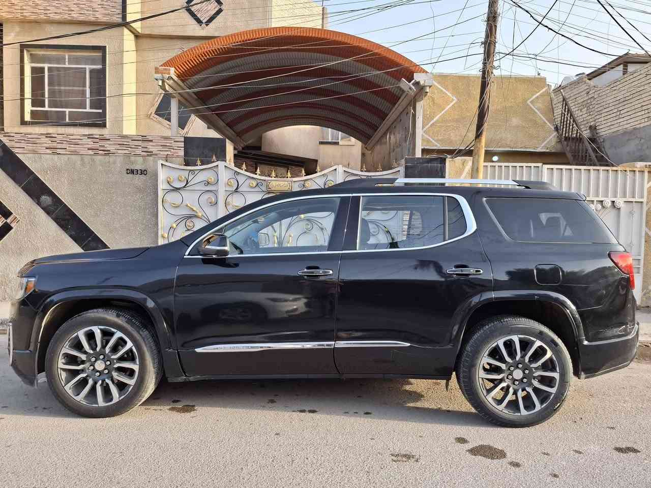 GMC Acadia 2023
رقم بغداد نكليزي 
فئة دينيالي DENALI فول مواصفات ١/١
محرك 3600 V6VvT/بانوراما. كشنات سياحي.٧راكب.كشنات جلد تدفئة وتبريد.فورويل. ماشية ١٩الف كيلو .لايتات زنون.٣قطع تبريد. كامرات٣٦٠.رادار.كشنات هزاز..هواي مواصفات ١/١
الضرر بنيد + جاملغ مبدل مع الفخذه بأصلي.
السعر 230 وبيه ومجال قليل للبيع او المراوس
للاستفسار//***********
المكان بغداد ... ابودشير
