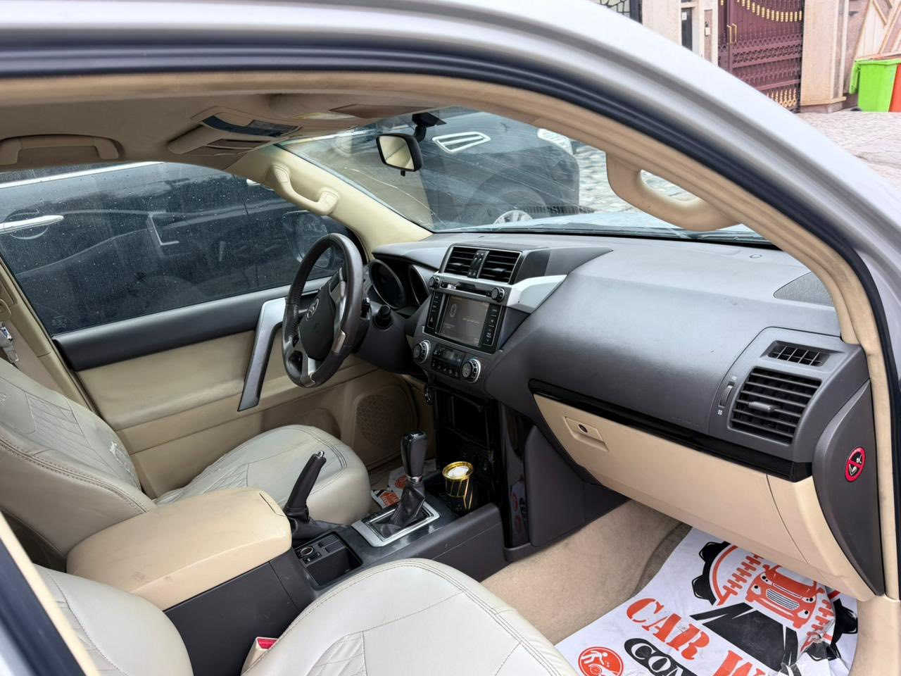 برادو  txl ٢٠١٥ خليجي
رقم سليمانية الجديد وتحويل ثاني يوم
محرك ٦ سلندر 
ماشية ١٤٠ 
بدون صبغ فقط بارد ملاحظات بسيطة
السعر 265 
المكان بغداد حي العدل
للتواصل: ***********
