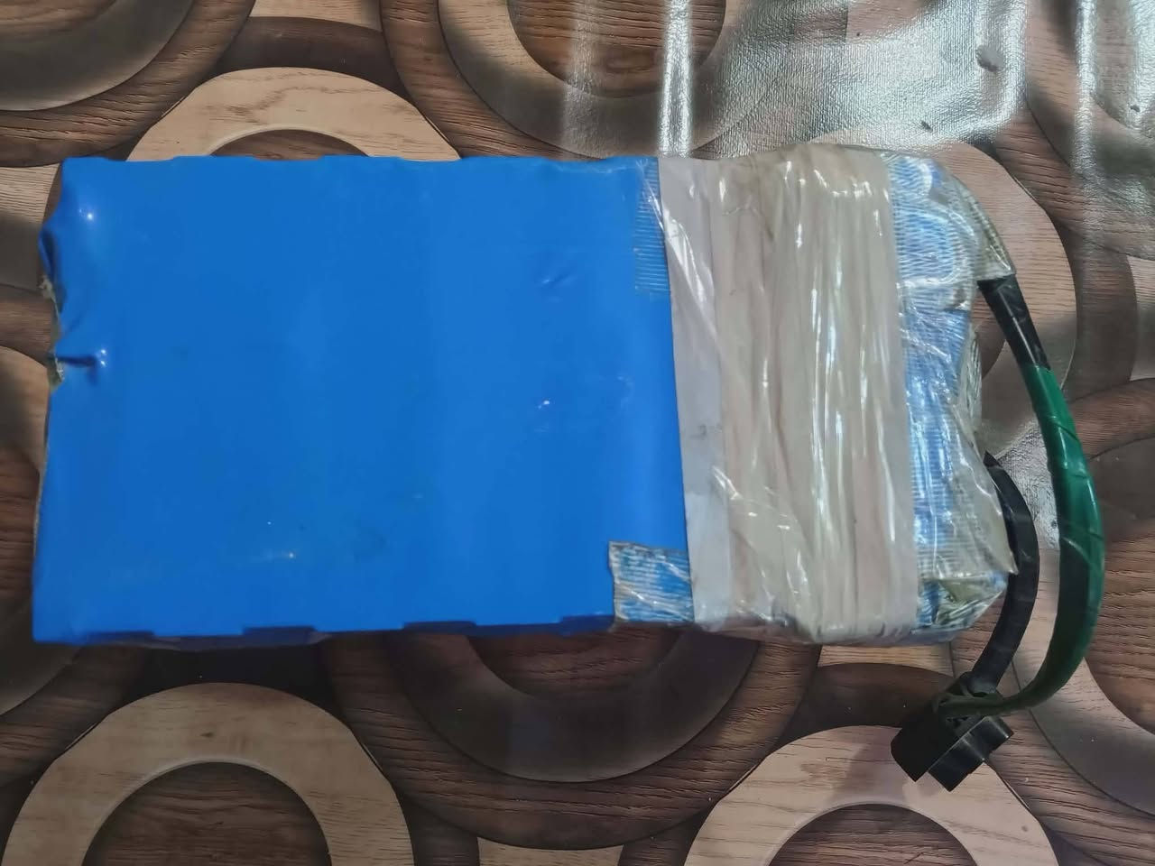 بطاريه ليثيوم للبيع ترهم لجماعه البيسكلات والشحن والطاقة شمسية قفل  ٤٠٠شراي  يدخلي


**إذا كنت صاحب هذا الإعلان وتريد حذفه لأي سبب، رجاءا أرسل رسالة إلى الدعم الفني**