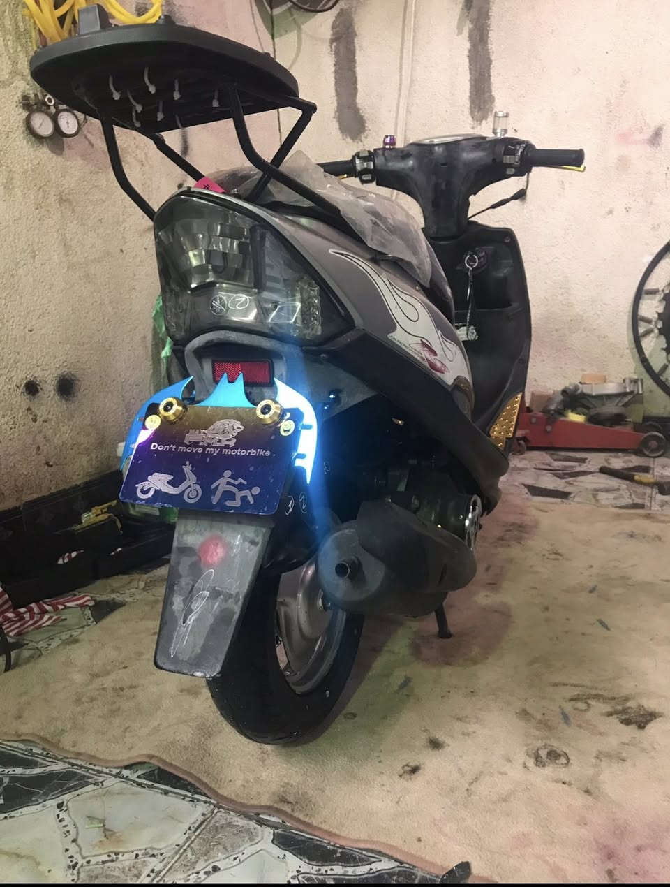 دراجه ماكس عدله للبيع الدراجه شغاله سلف وهندر مكينه بلاد ما مفتوحه 49 الدراجه ختم واحد ويا المكينه زوج تايرات جدد كهربائيات كلهن شغاله من الطوطل لطول مكاني خور الزبير شراي راسلني واتساب *********** سعر 800
