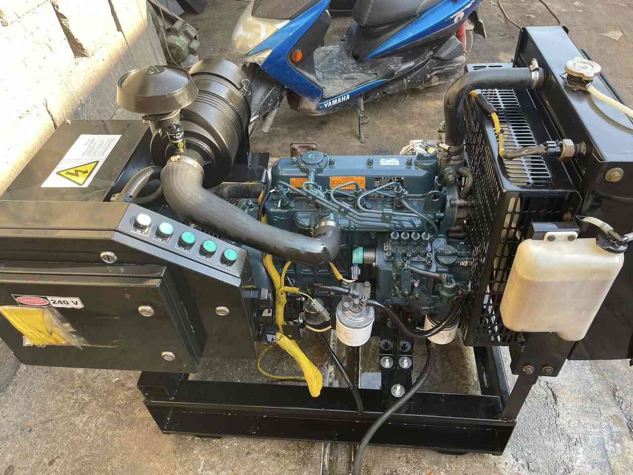 السعر 25 ورقه 
نوع المحرك: كابوته ياباني 🇯🇵
القدره: 13.6كيفي  
المبيريه 56 امبير
سنكل فيز 220 
المحرك:4بستم  حجم 1505
نوع الملف: استامفورد 
مع سستم بروتكشن كامل للحمايه
ونظام اوتو
بلادي عل وضع الشركة شرط الشغل والضمان 
موجود توصيل جميع المحافظات
لمعرفة السعر فقط الاتصال:-
العنوان:بابل/الحله/ باب المشهد
***********
***********
