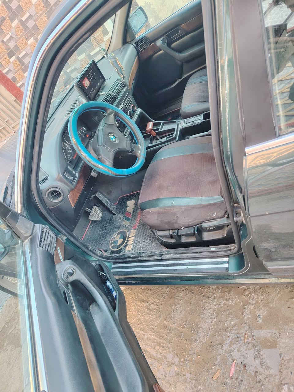 #للبيع BMW 525 مسكر عدل محرك مكفول كير اوتو مكفول تخم تاير صدر امامي خلفي جديد ترايك للبصره مصبوغه عام جماليه سلايت طكتين تبريد شغال قطعتين تبريد دبل ايرباك موديل93اصل بجم عريض كهرباياتها كلها شغاله جطل مبيها مكفوله من ضربه وكص سنويه لل28 بأسمي تحويل مباشر ترهم مراوس حسب القناعه #السعر(65)وبيها مجال للشراي *********** مكاني الانبار قضاء هيت
