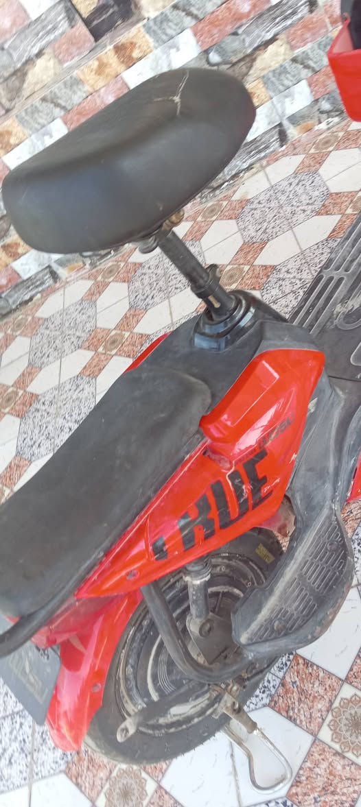 سلام عليكم اخوان هاي لدرجة لبيع اربع4 بطارية وسعر 300الف لتواصل ***********
