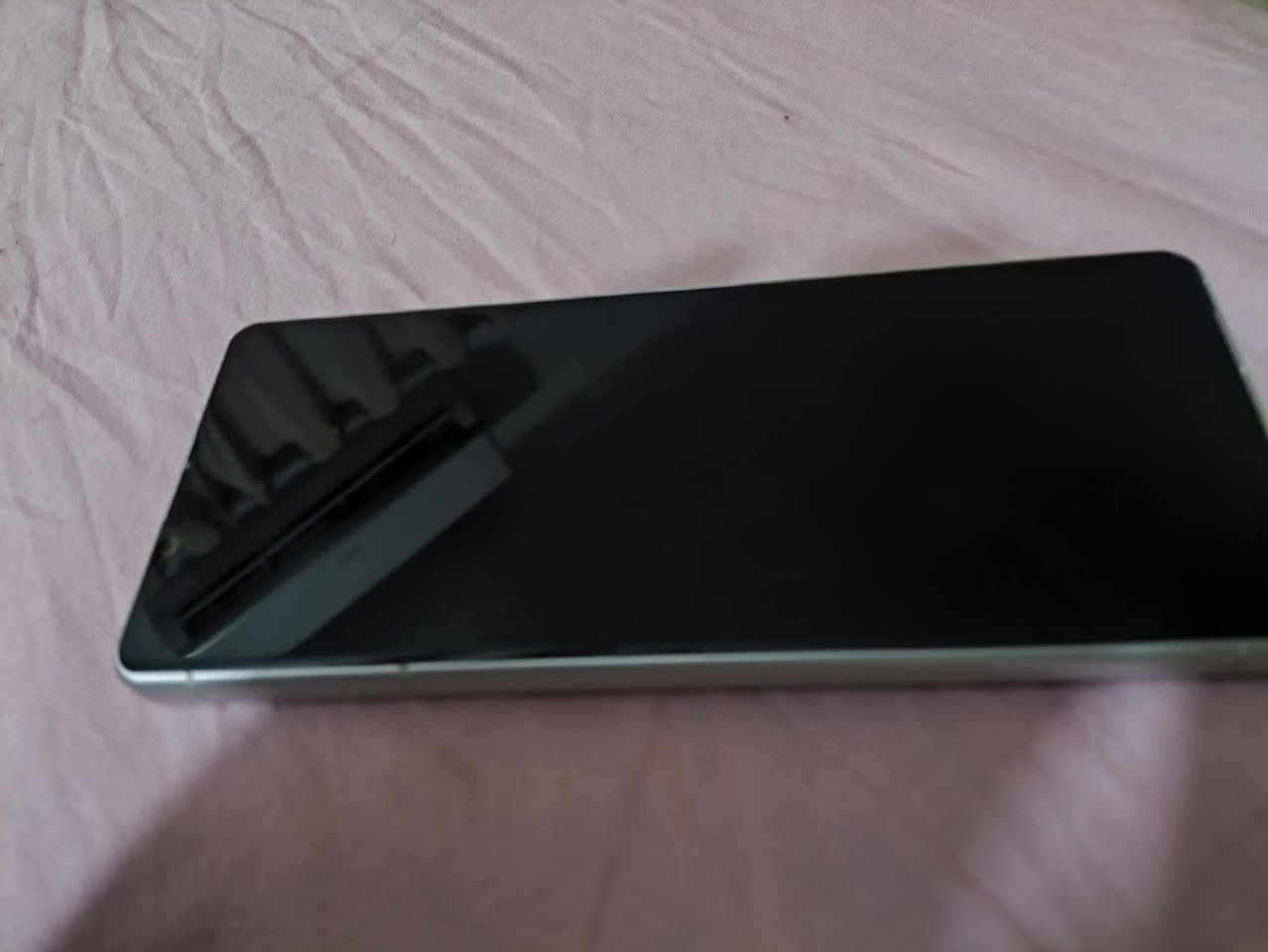 للبيع سوني 5مارك4
- *الشاشة*:  120HZ 📱
- *المعالج*:  Snapdragon 8 Gen 1 🕹
- *الذاكرة*:8GB 128G 💯
- *تصوير الفيديو*: 4K 120 فريم في الثانية 🎥
- *البطارية*: 5000mAh مع شحن سريع 30W 💪
- *نظام التشغيل*: Android 13 🤖
- *التصميم*: زجاج و معدن مع حماية 🩵
- *مقاومة الماء*: IP68 (مقاوم للماء والغبار) 💦
 ـ *السعر 170 الف 💵
ـ المكان موصل
***********
***********
