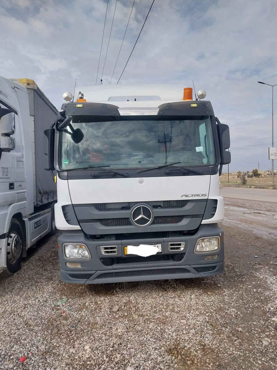 اكتروز للبيع موديل 2014 حجم الكرين 17 سيارة كلها شرط السعر 575$ وبيها مجال بسيط مكان السيارة الموصل رقم السليمانية الجديد الاتصال عل الأرقام التالية ***********
***********
