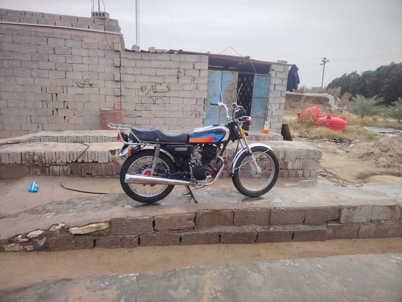 سلام عليكم دراجه اربعه تعمير 25 شاصي 18اوراق اصولي مداور من الوكيل محرك مفتوح مره وحده كهربائيات كامله للاستفسار اتصال ***********
